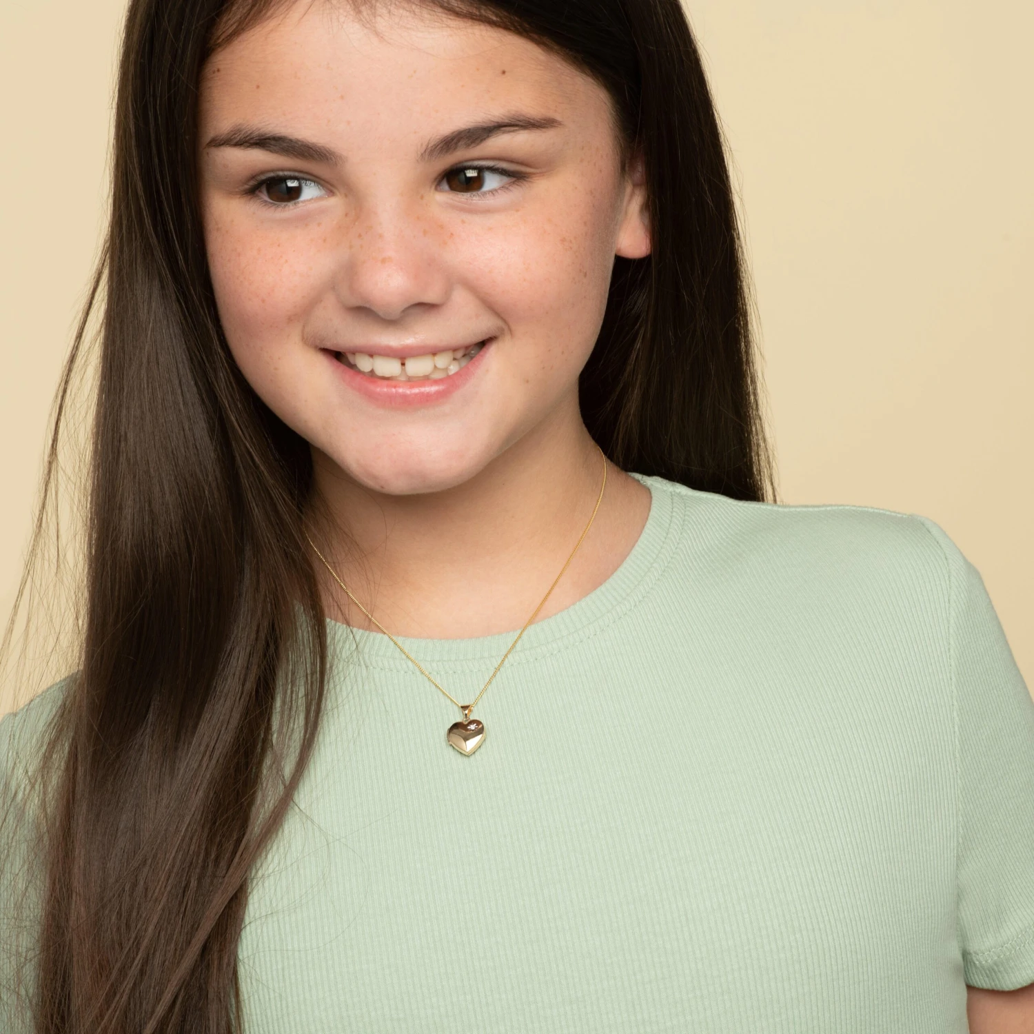 Mini B 9ct Gold Diamond Heart Locket - Image 2