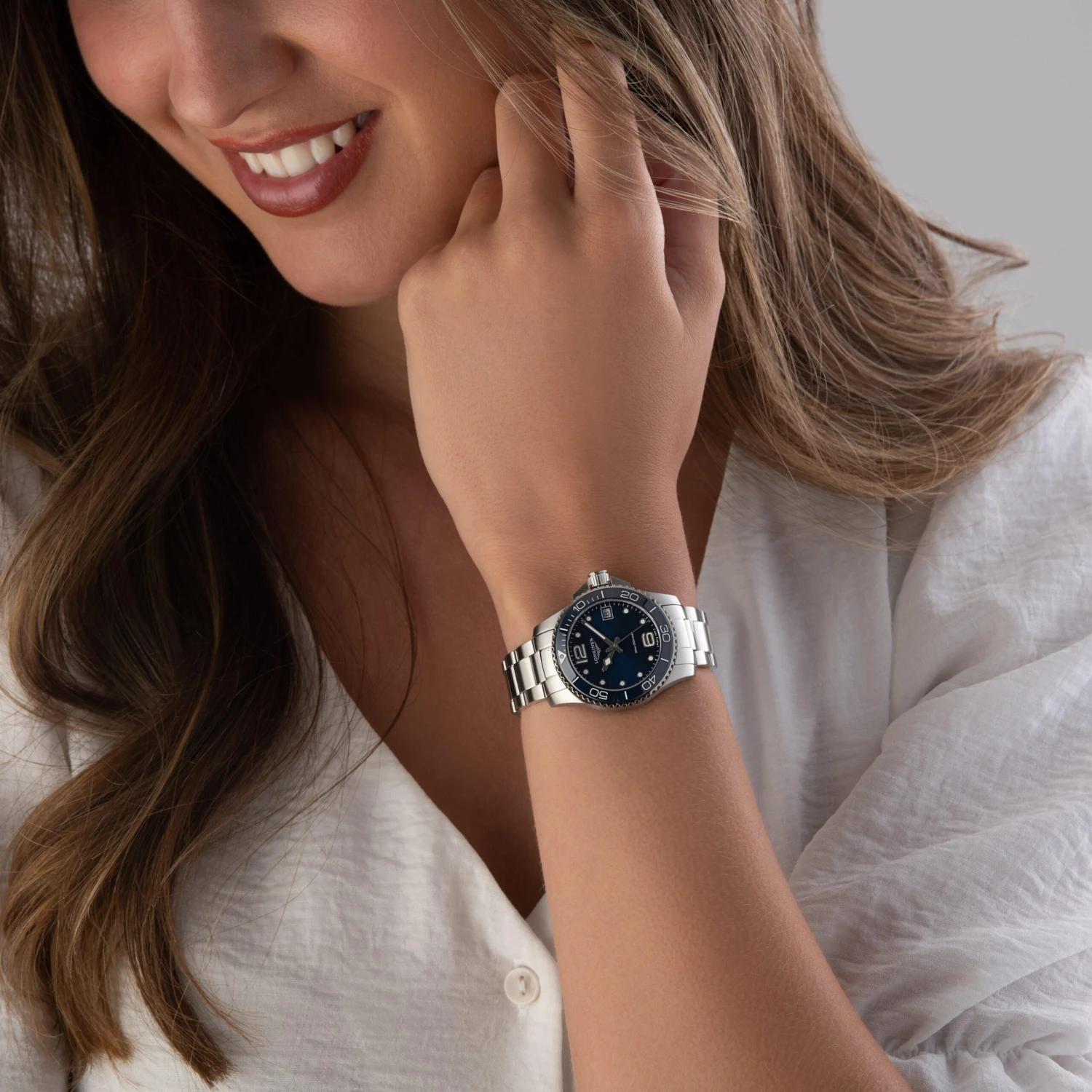 Longines HydroConquest Stainless Steel Blue Quartz Ladies Watch - Image 2