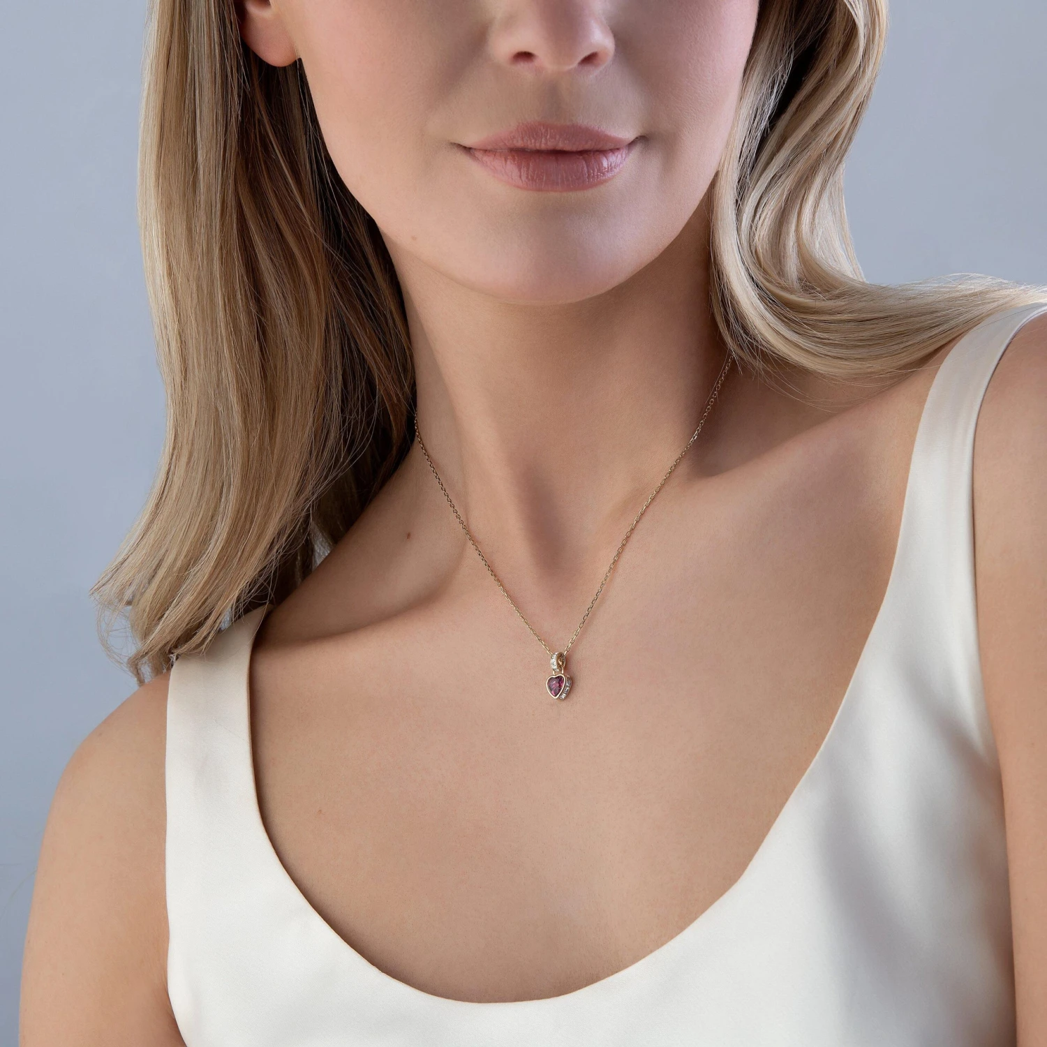 Swarovski Stilla Heart Gold Tone Ladies Necklace - Image 4